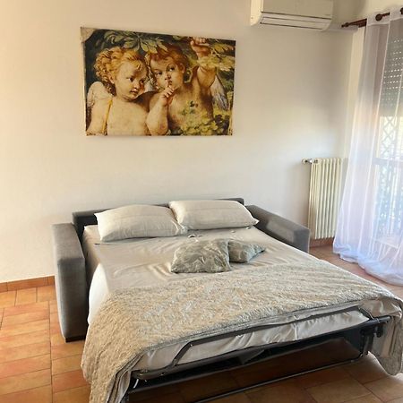 Appartamento Peschiera - Zona Ospedale Pederzoli Песк'єра-дель-Гарда Екстер'єр фото
