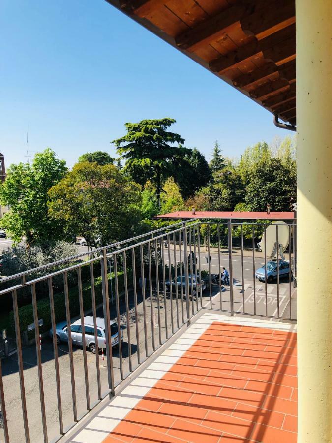 Appartamento Peschiera - Zona Ospedale Pederzoli Песк'єра-дель-Гарда Екстер'єр фото