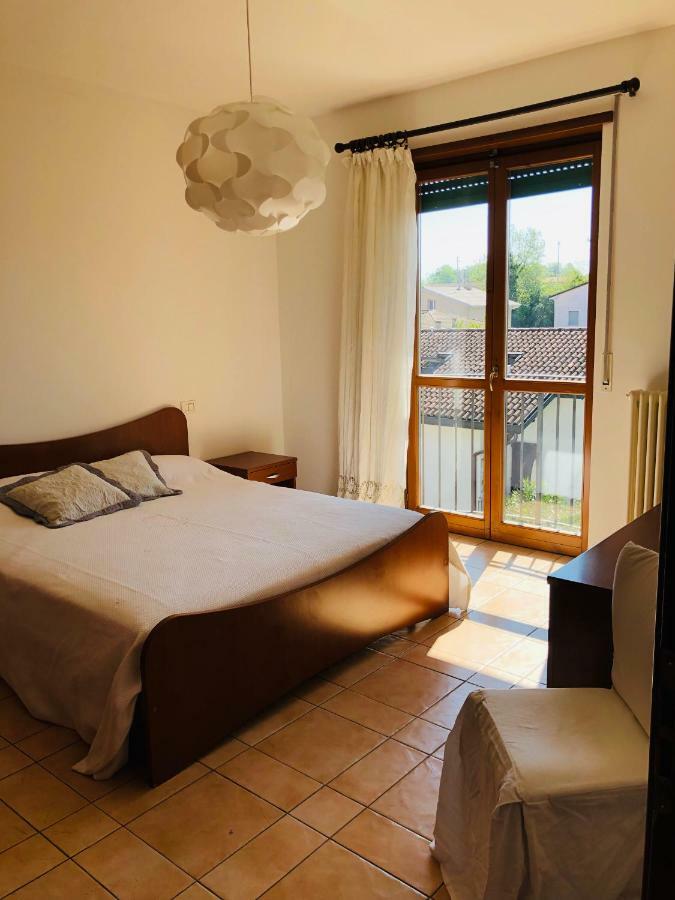 Appartamento Peschiera - Zona Ospedale Pederzoli Песк'єра-дель-Гарда Екстер'єр фото