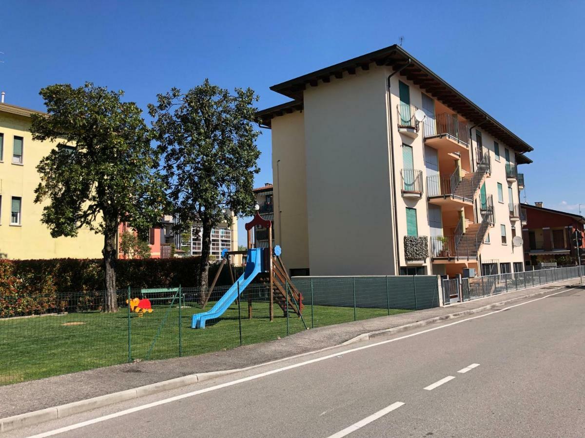 Appartamento Peschiera - Zona Ospedale Pederzoli Песк'єра-дель-Гарда Екстер'єр фото