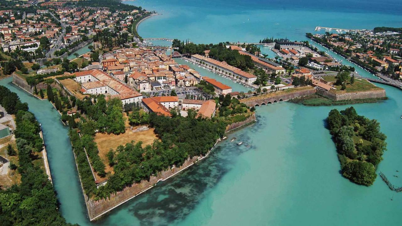Appartamento Peschiera - Zona Ospedale Pederzoli Песк'єра-дель-Гарда Екстер'єр фото